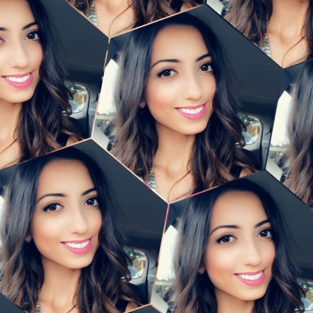 Meet your Posher, Corina